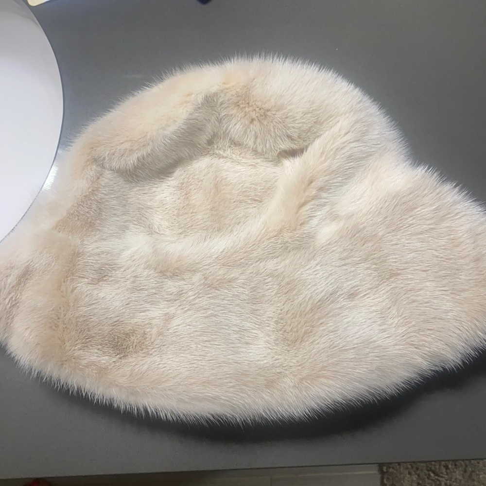 Vintage fur hat champagne color